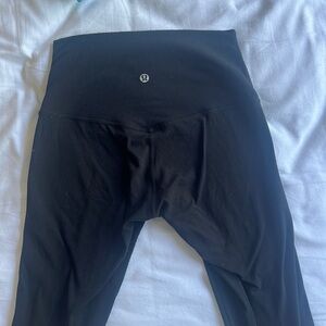 black lululemon leggings